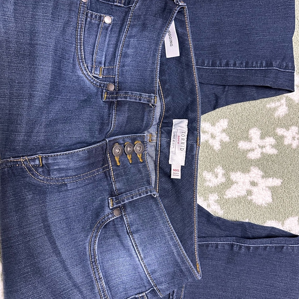 Torrid Dark Blue Jeggings